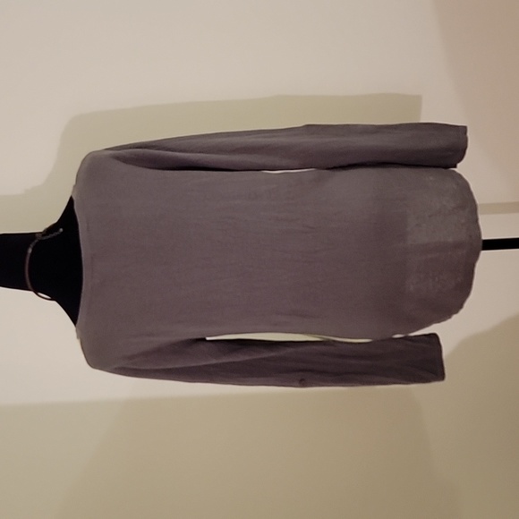 Horny Toad Pullover Sweater Medium in  gray and chatreuse, a linen/cotton blend - Picture 4 of 8